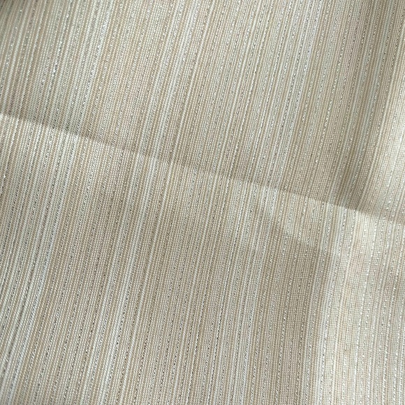 NWOT Beige table cloth with gold thread woven through. - Picture 2 of 2